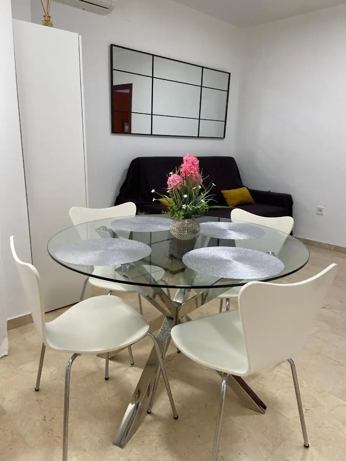 Beach And City Apartment A 50M De La Playa Fuengirola